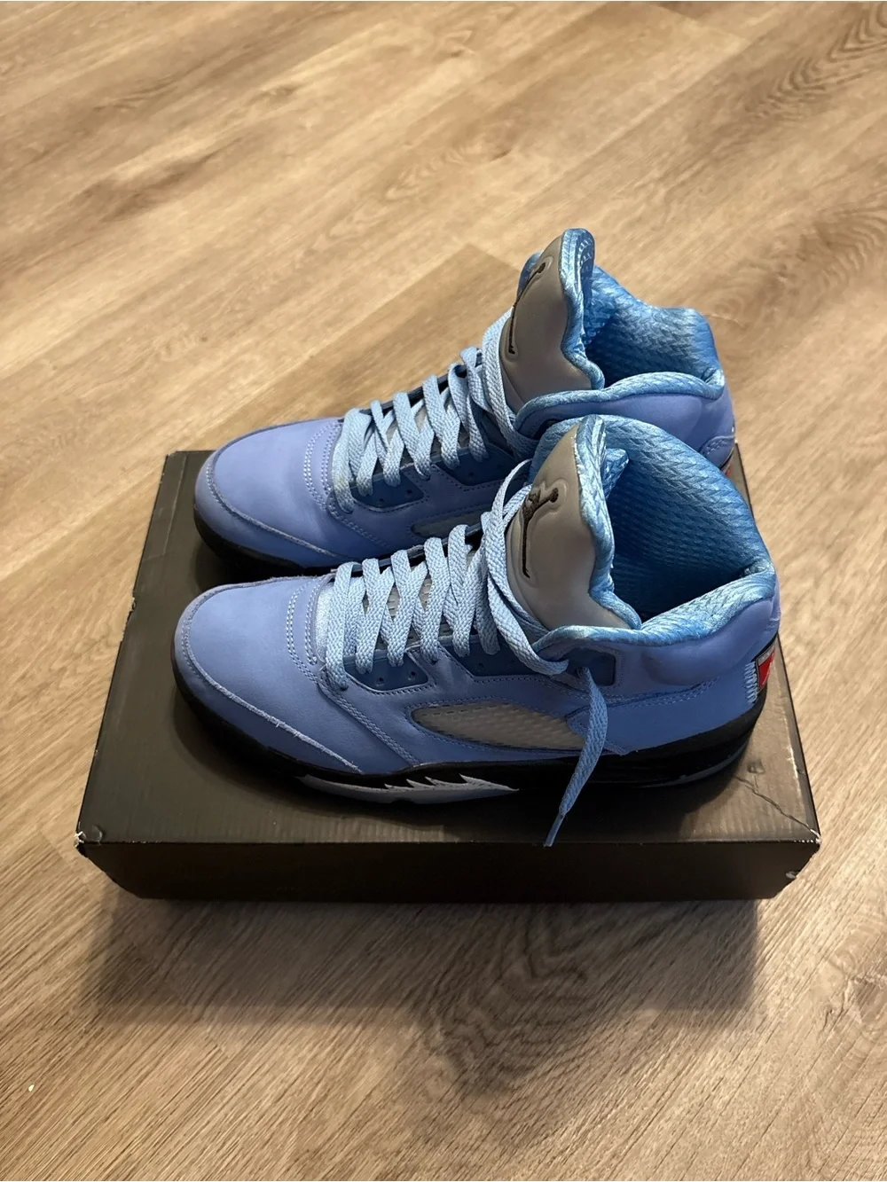 Jordan 5 UNC